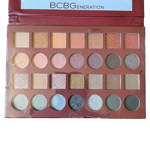 BCBGeneration 28 Piece Eyeshadow Palette With Mirror - Picture 3 of 5